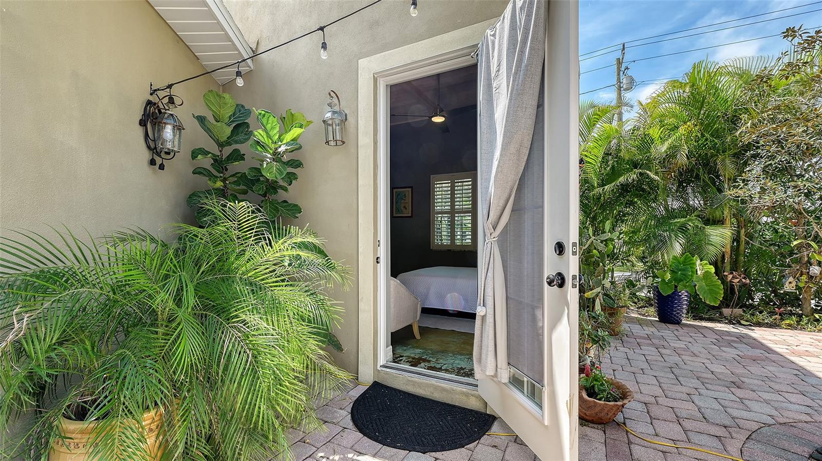 Image 54 of 84 For 640 Osprey Avenue