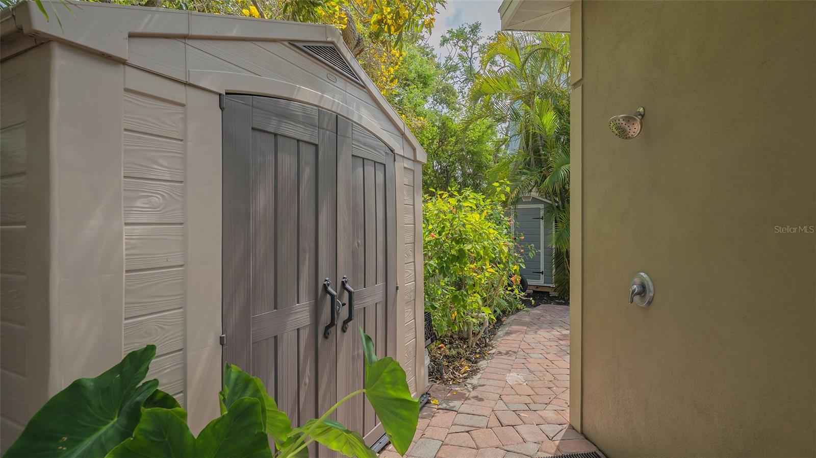 Image 62 of 84 For 640 Osprey Avenue