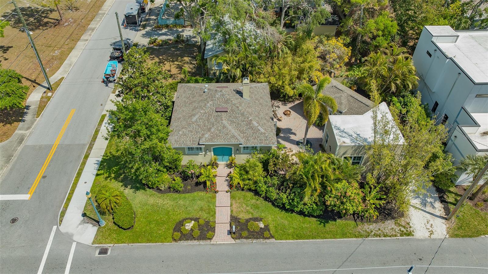 Image 66 of 84 For 640 Osprey Avenue