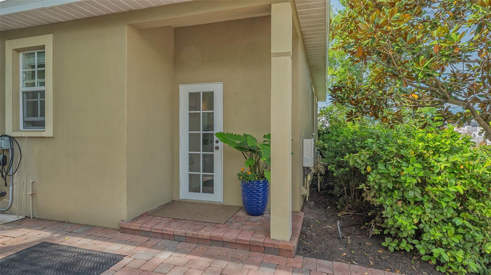 Image 7 of 84 For 640 Osprey Avenue