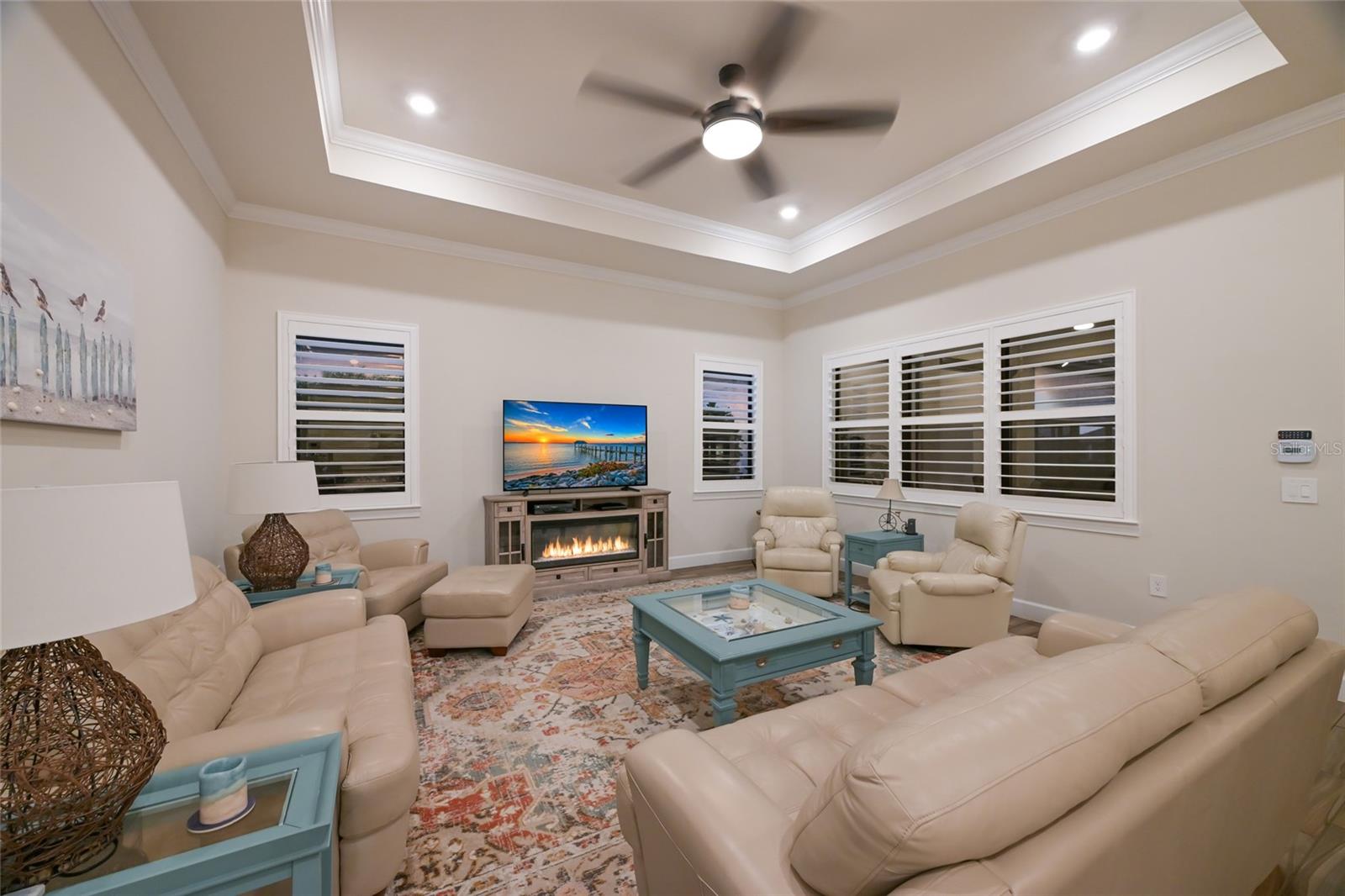 Image 17 of 97 For 18115 Littleton Place