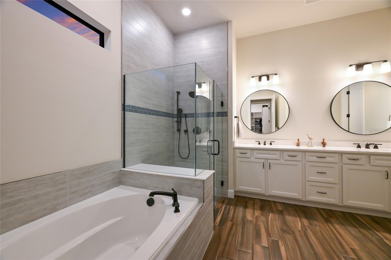 Image 39 of 97 For 18115 Littleton Place