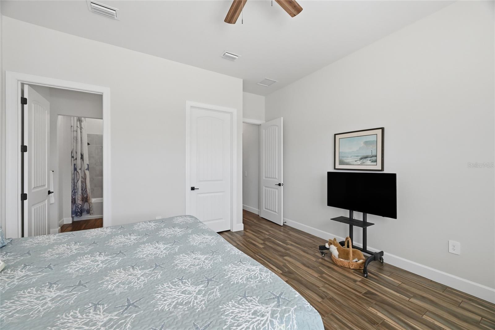 Image 49 of 97 For 18115 Littleton Place