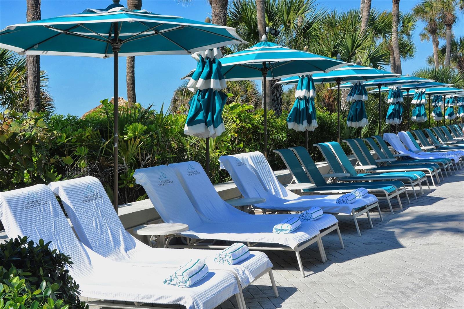 Image 25 of 42 For 250 Sands Point Road 5101