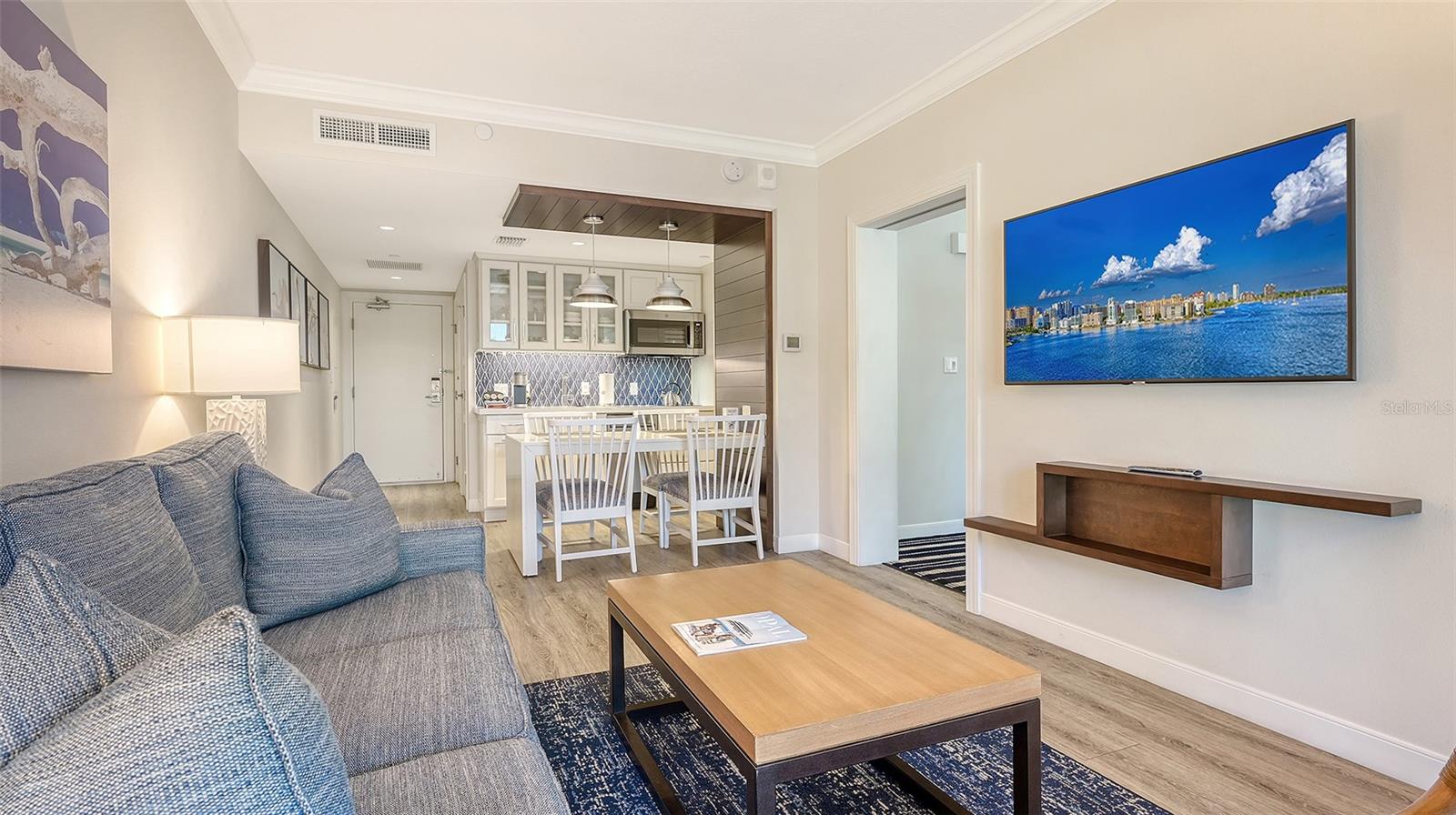 Image 7 of 42 For 250 Sands Point Road 5101