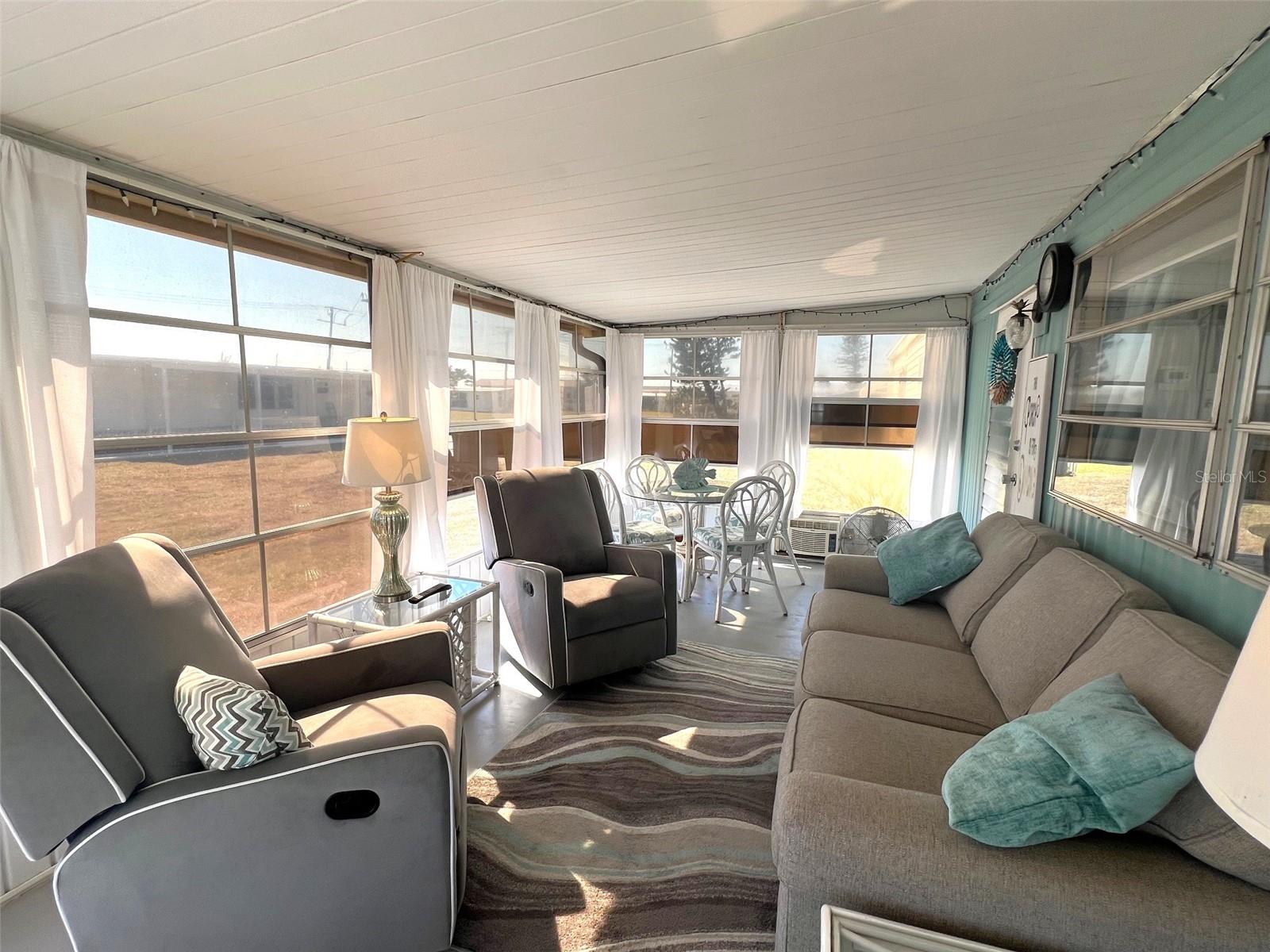 Image 11 of 41 For 354 Blackburn Boulevard