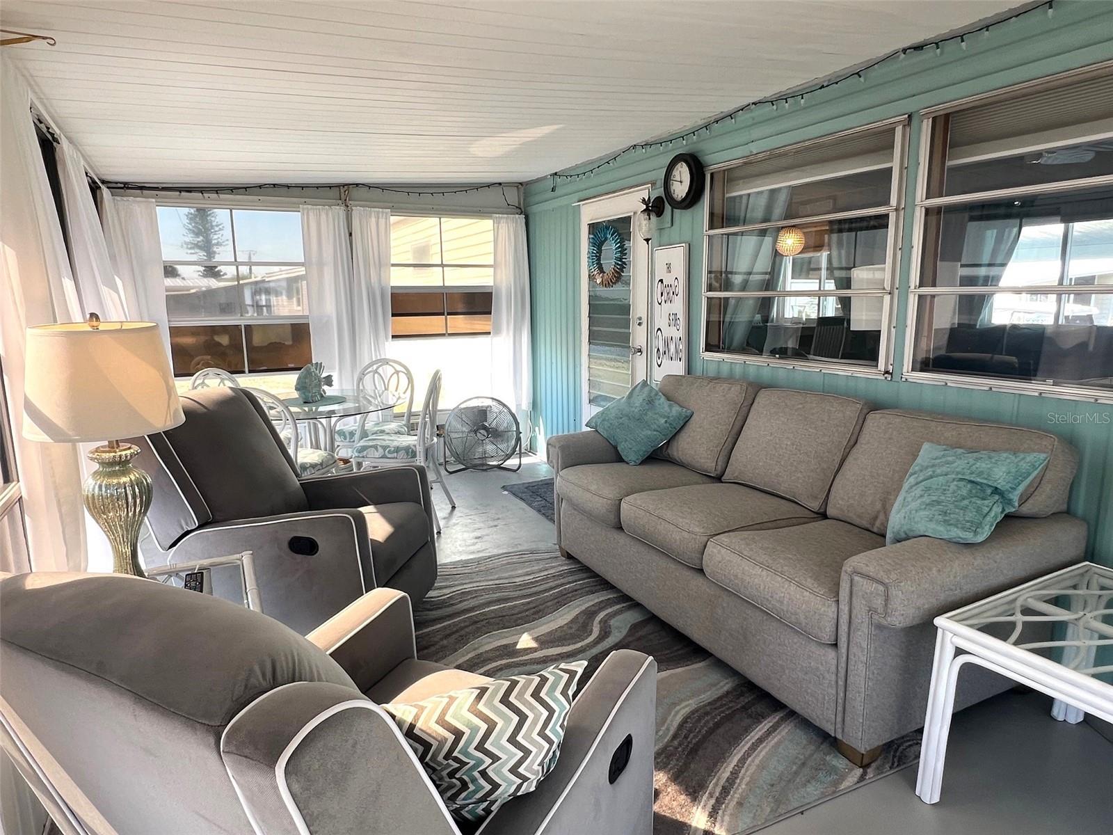 Image 14 of 41 For 354 Blackburn Boulevard