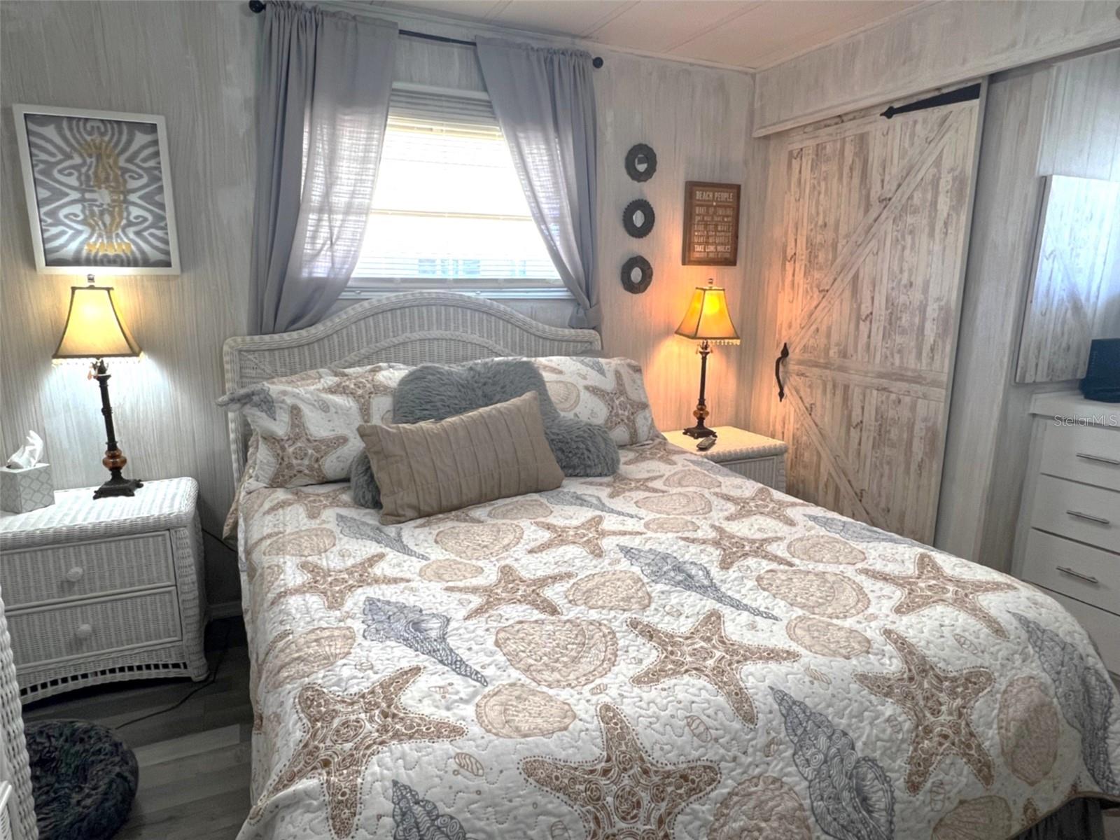 Image 17 of 41 For 354 Blackburn Boulevard