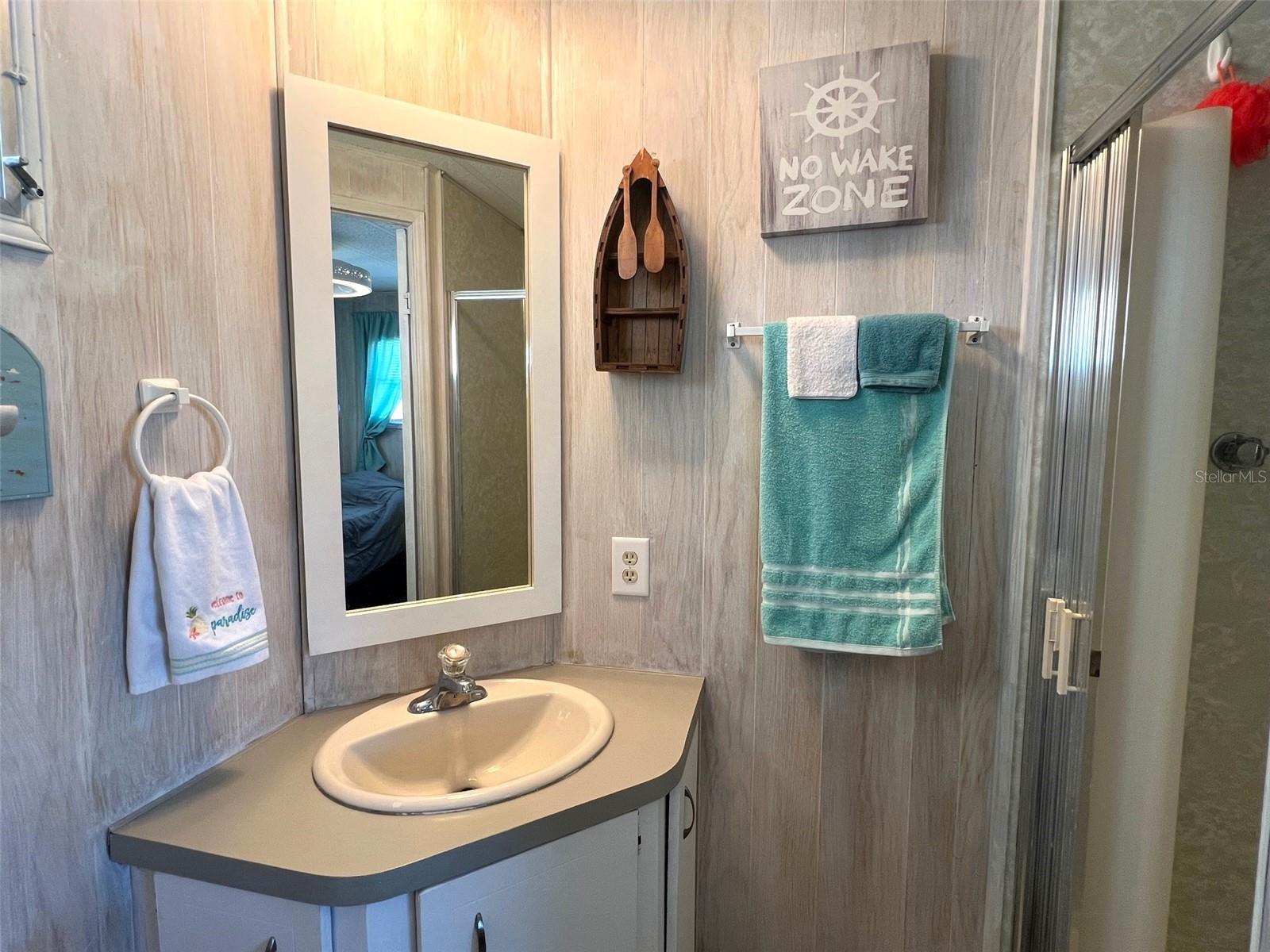 Image 22 of 41 For 354 Blackburn Boulevard