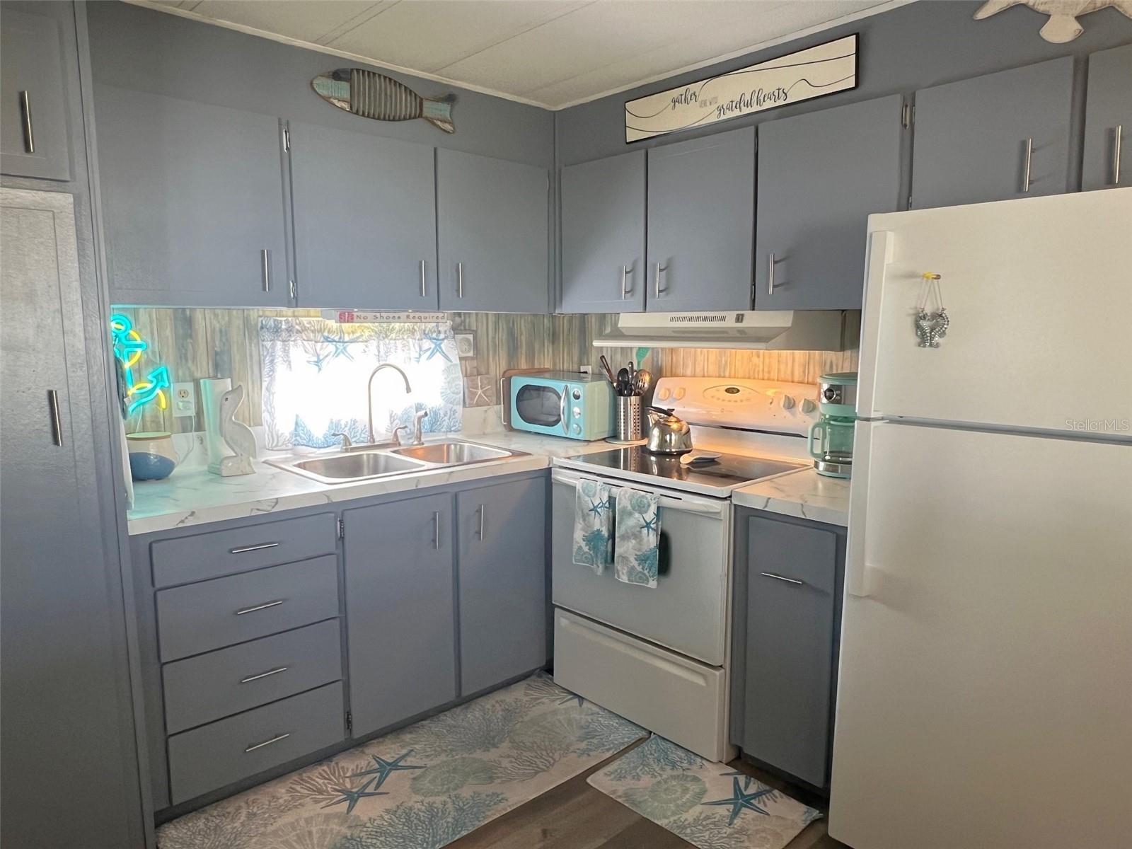 Image 8 of 41 For 354 Blackburn Boulevard