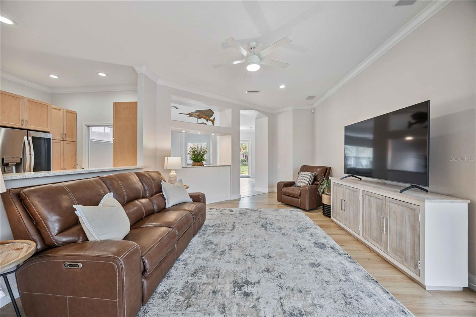 Image 21 of 58 For 302 Americas Cup Boulevard