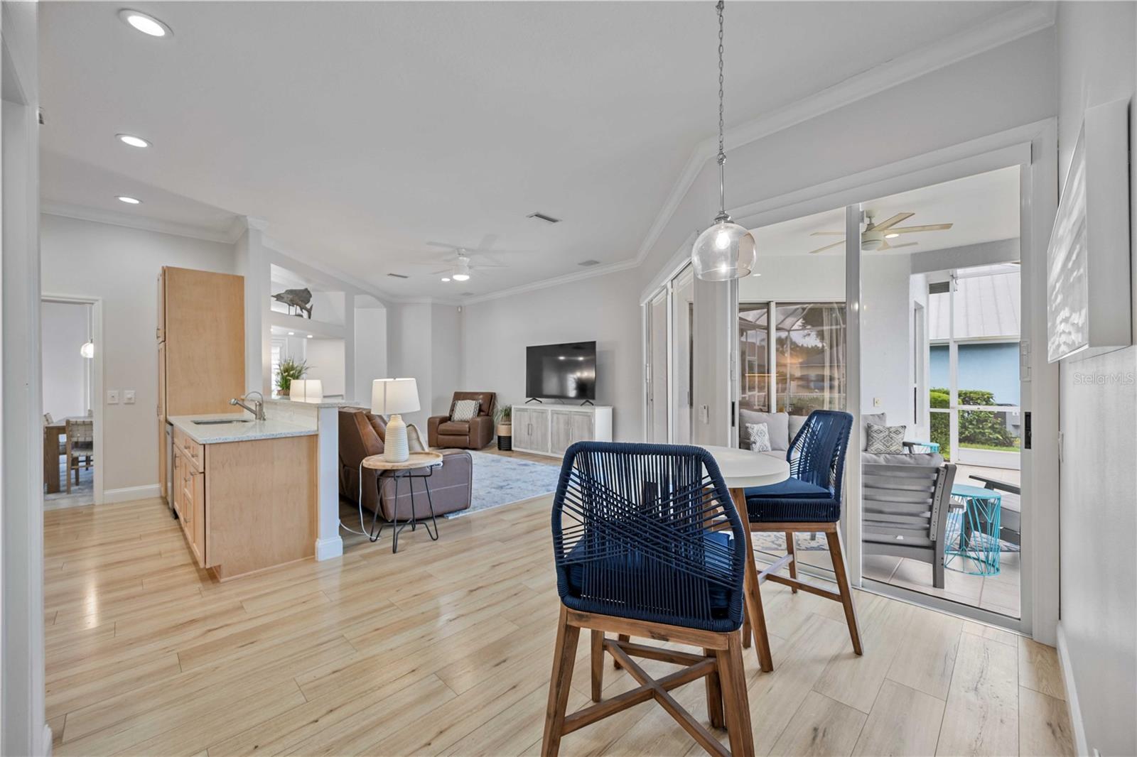 Image 31 of 58 For 302 Americas Cup Boulevard