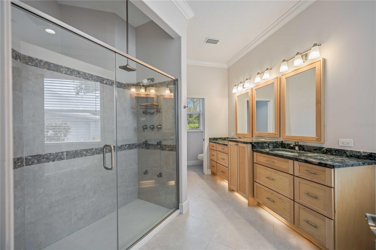 Image 37 of 58 For 302 Americas Cup Boulevard