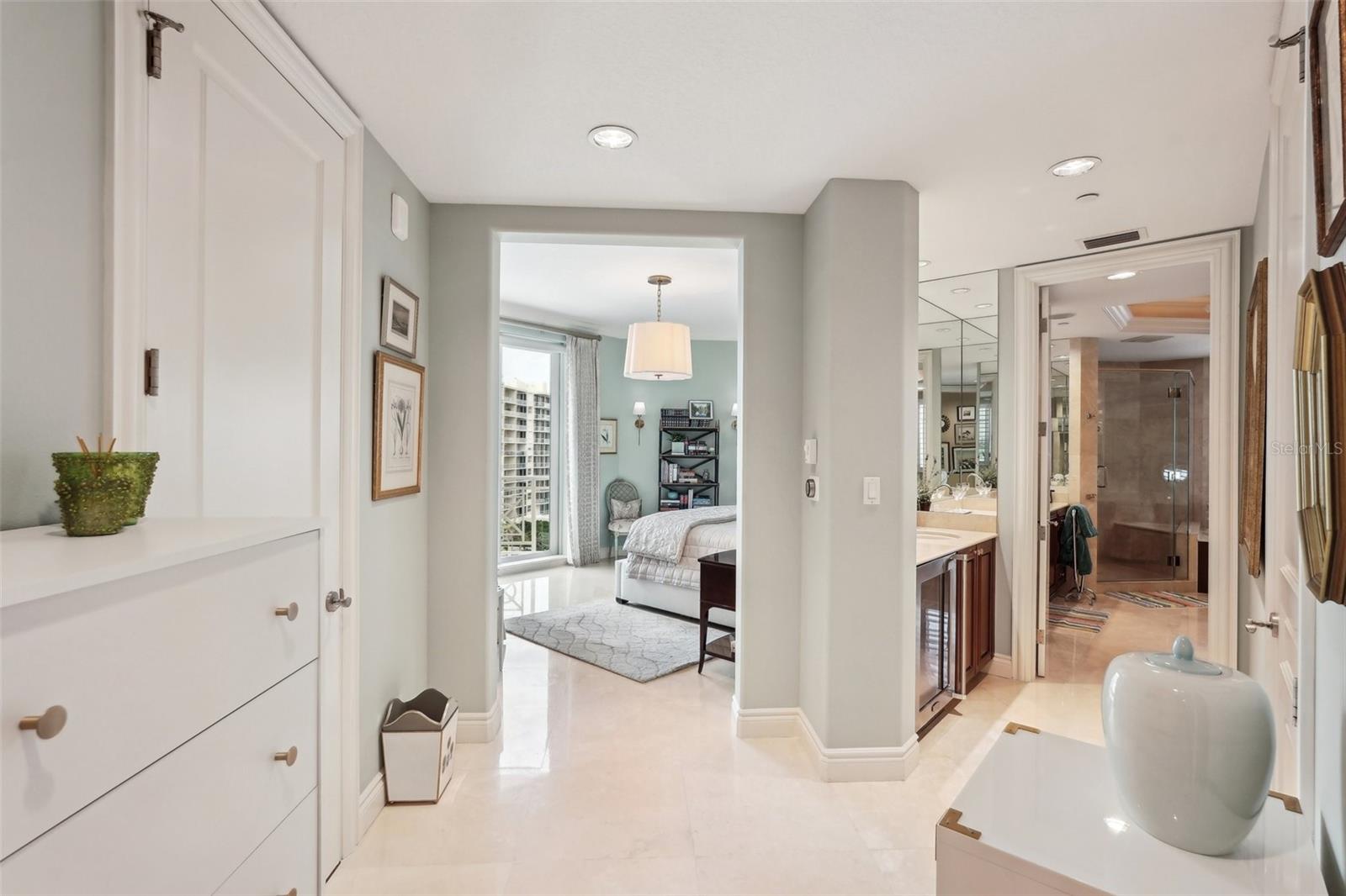 Image 27 of 60 For 2050 Benjamin Franklin Drive B704