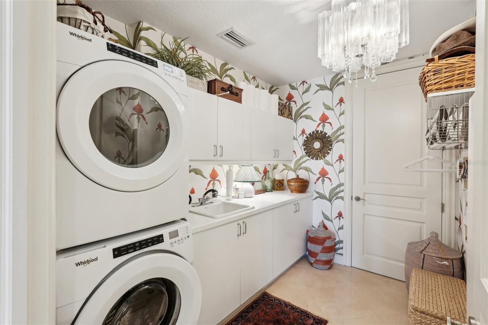 Image 34 of 60 For 2050 Benjamin Franklin Drive B704