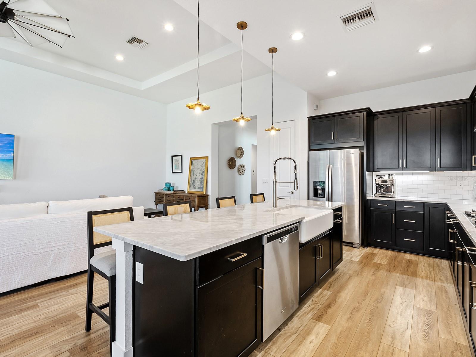 Image 10 of 51 For 7857 Redonda Loop