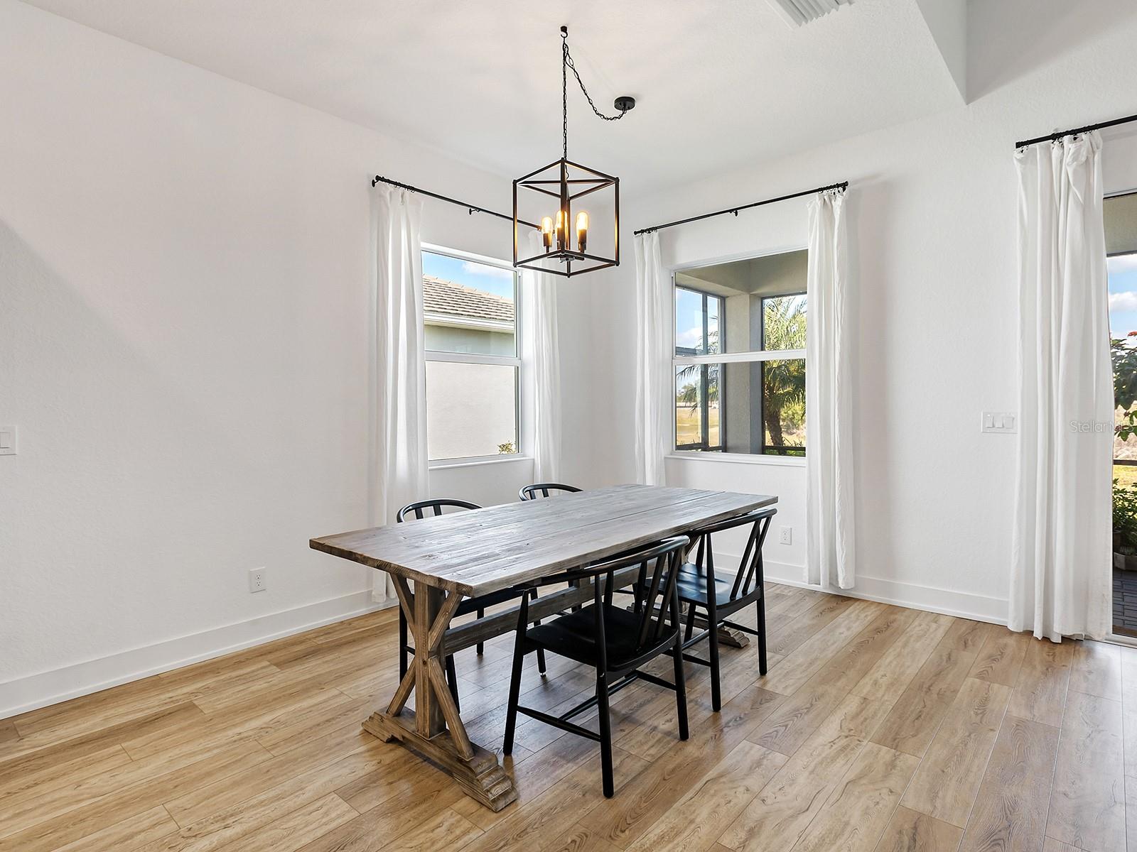 Image 14 of 51 For 7857 Redonda Loop