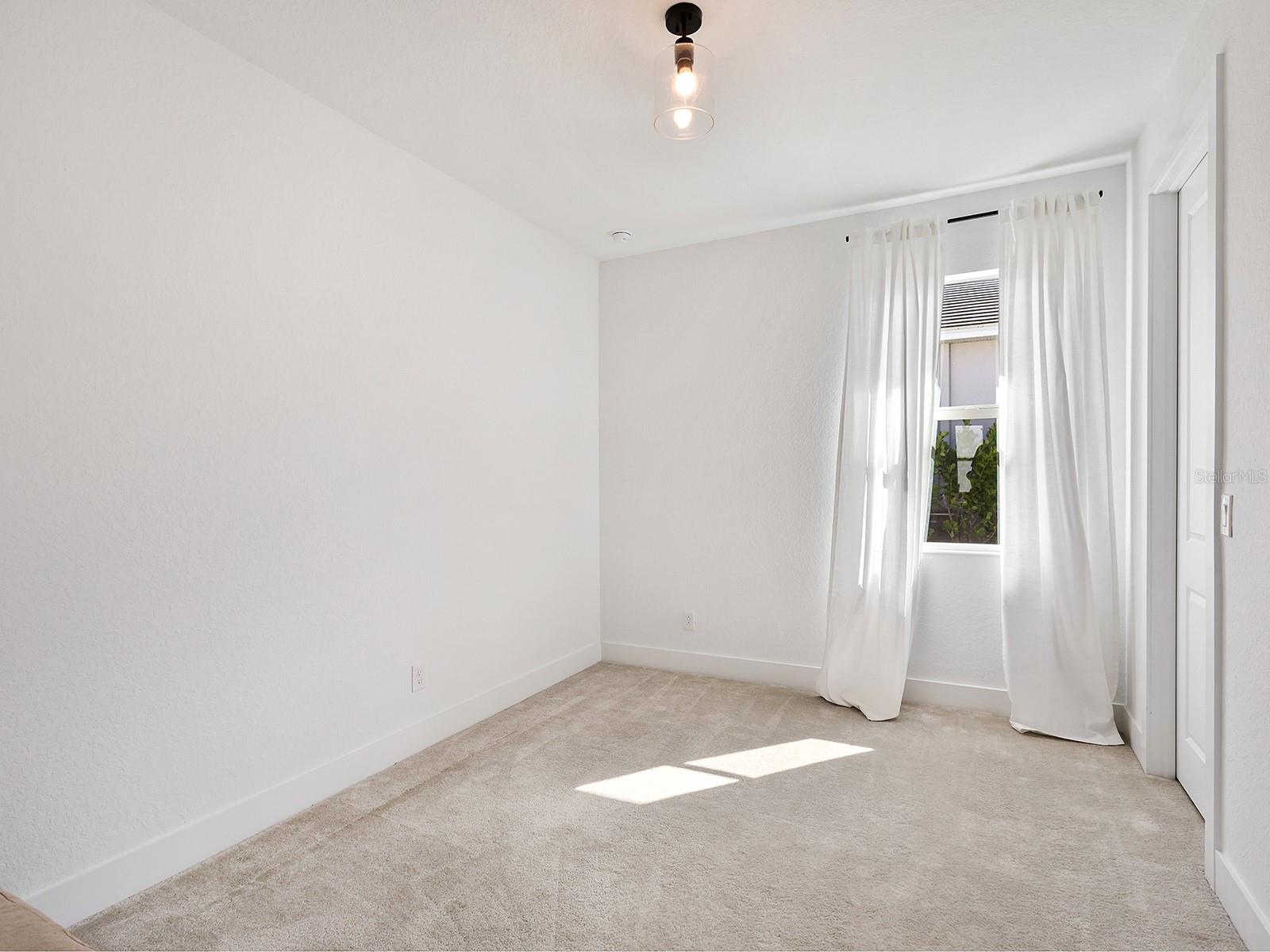 Image 28 of 51 For 7857 Redonda Loop