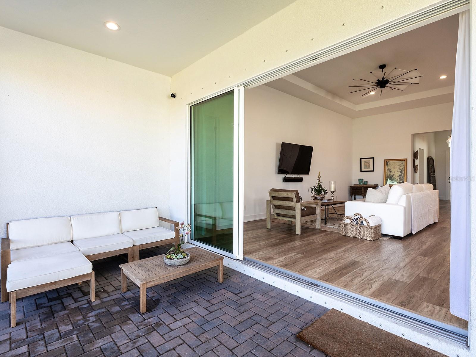 Image 31 of 51 For 7857 Redonda Loop