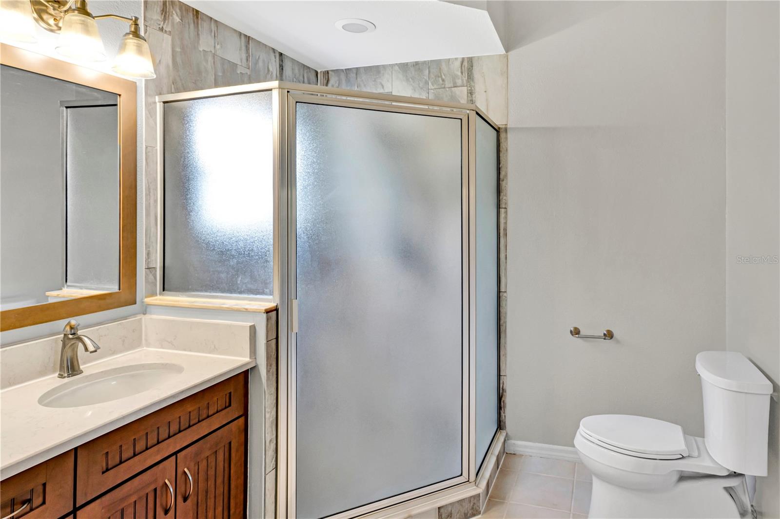 Image 11 of 25 For 4461 Ascot Circle N 5