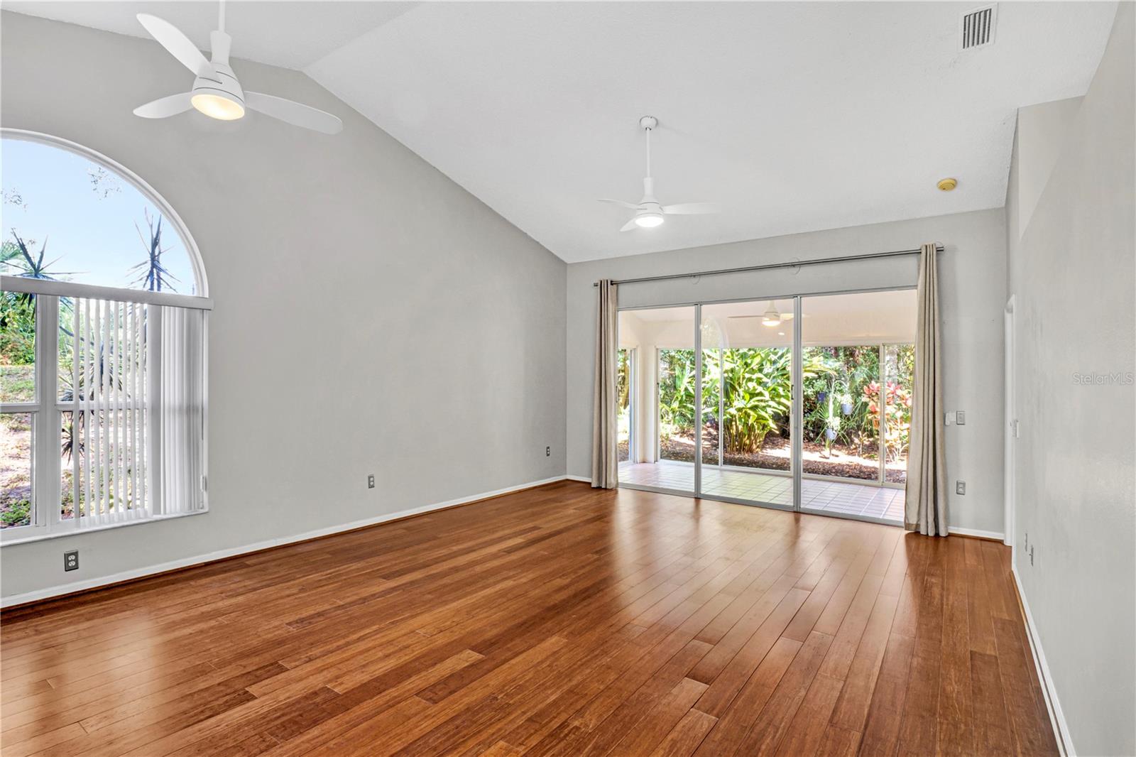 Image 17 of 25 For 4461 Ascot Circle N 5