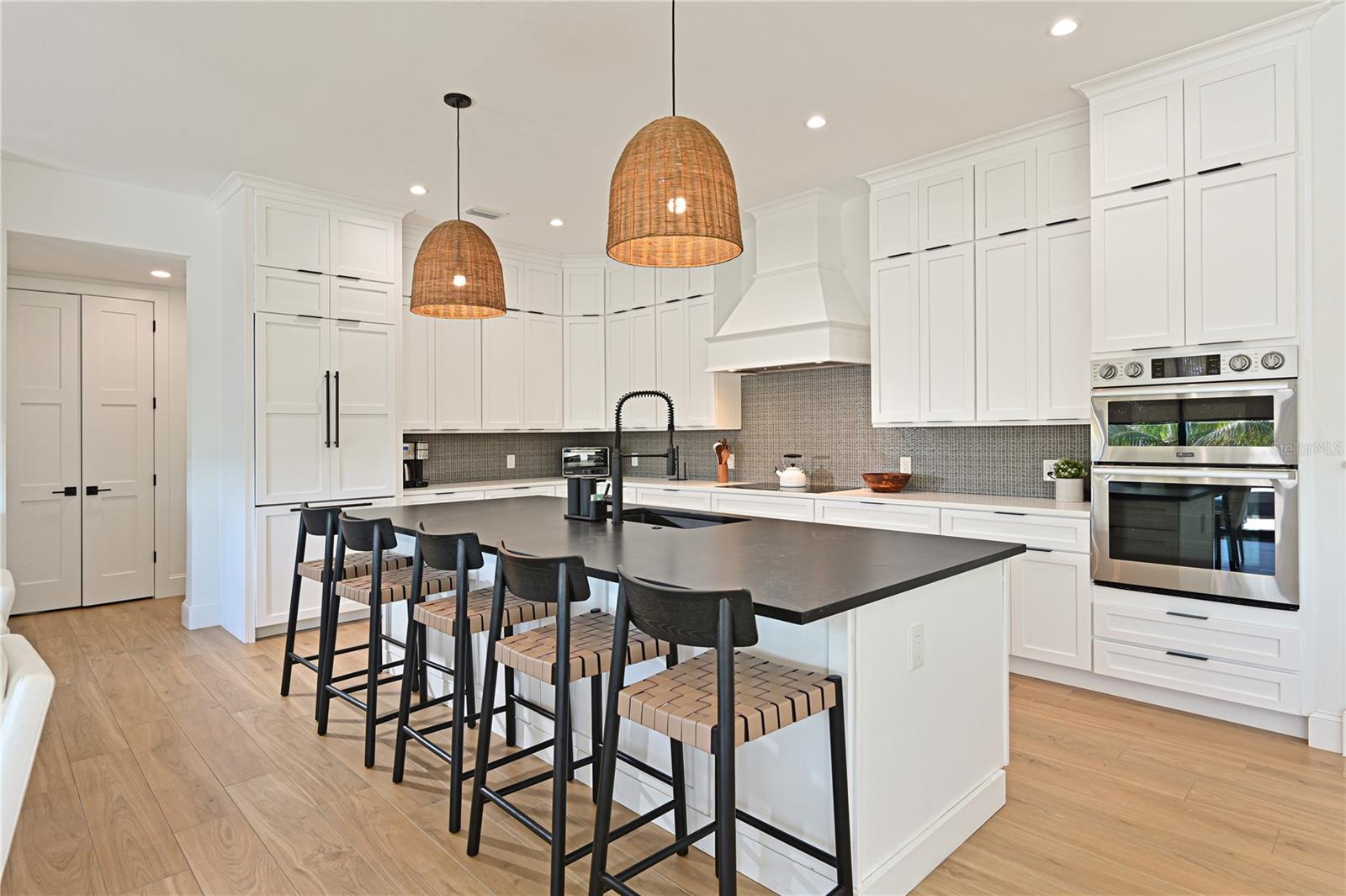 Image 16 of 69 For 305 55th Street