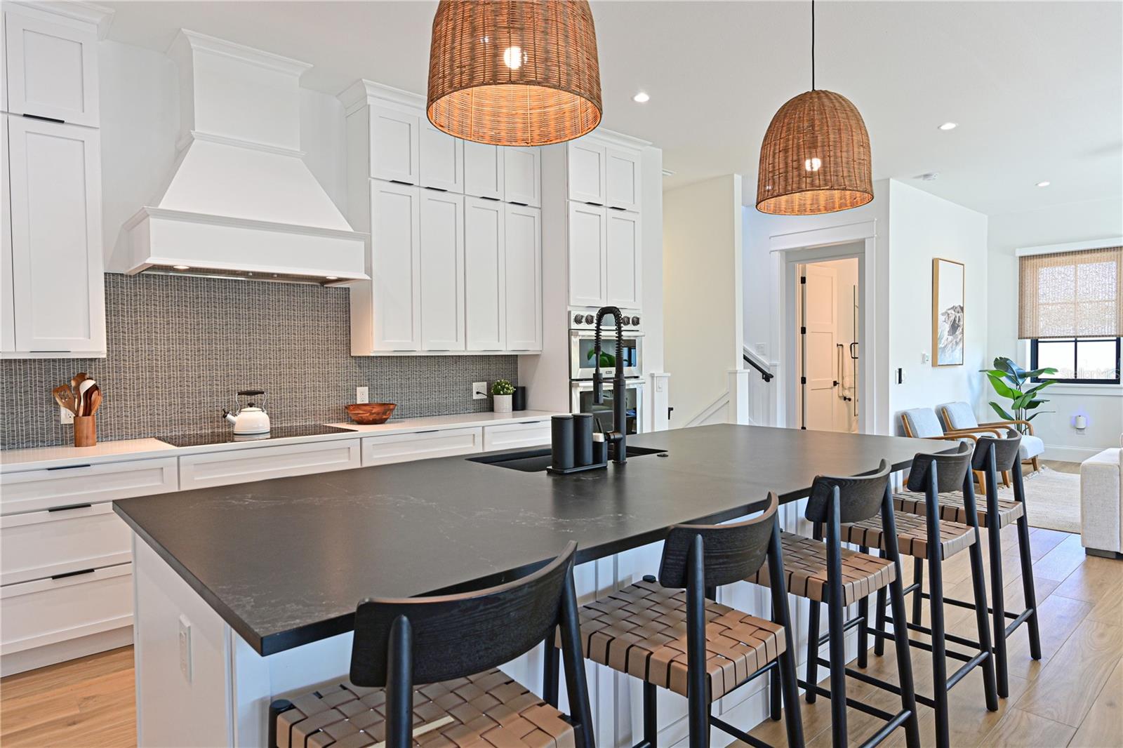 Image 17 of 69 For 305 55th Street