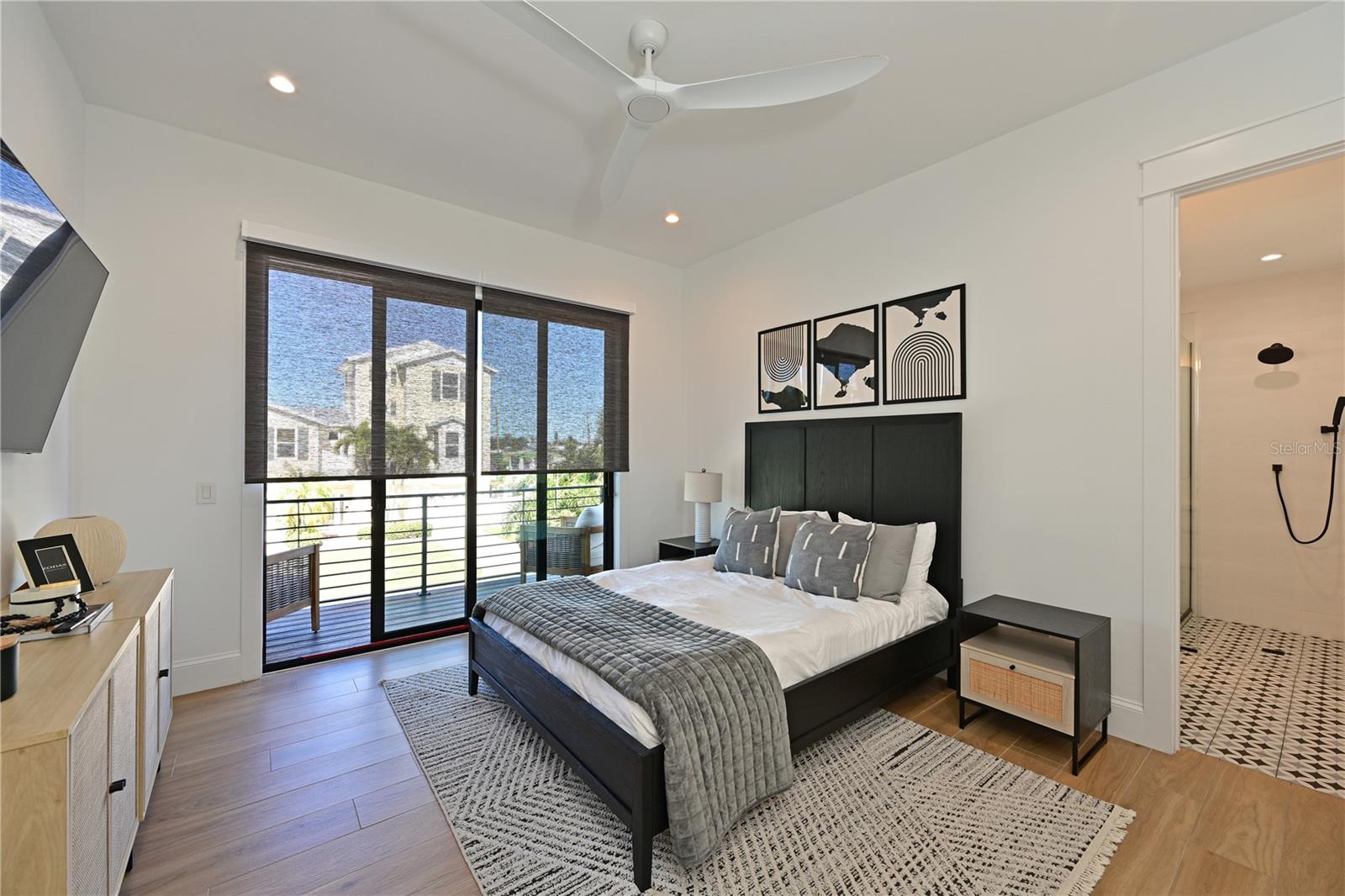 Image 26 of 69 For 305 55th Street