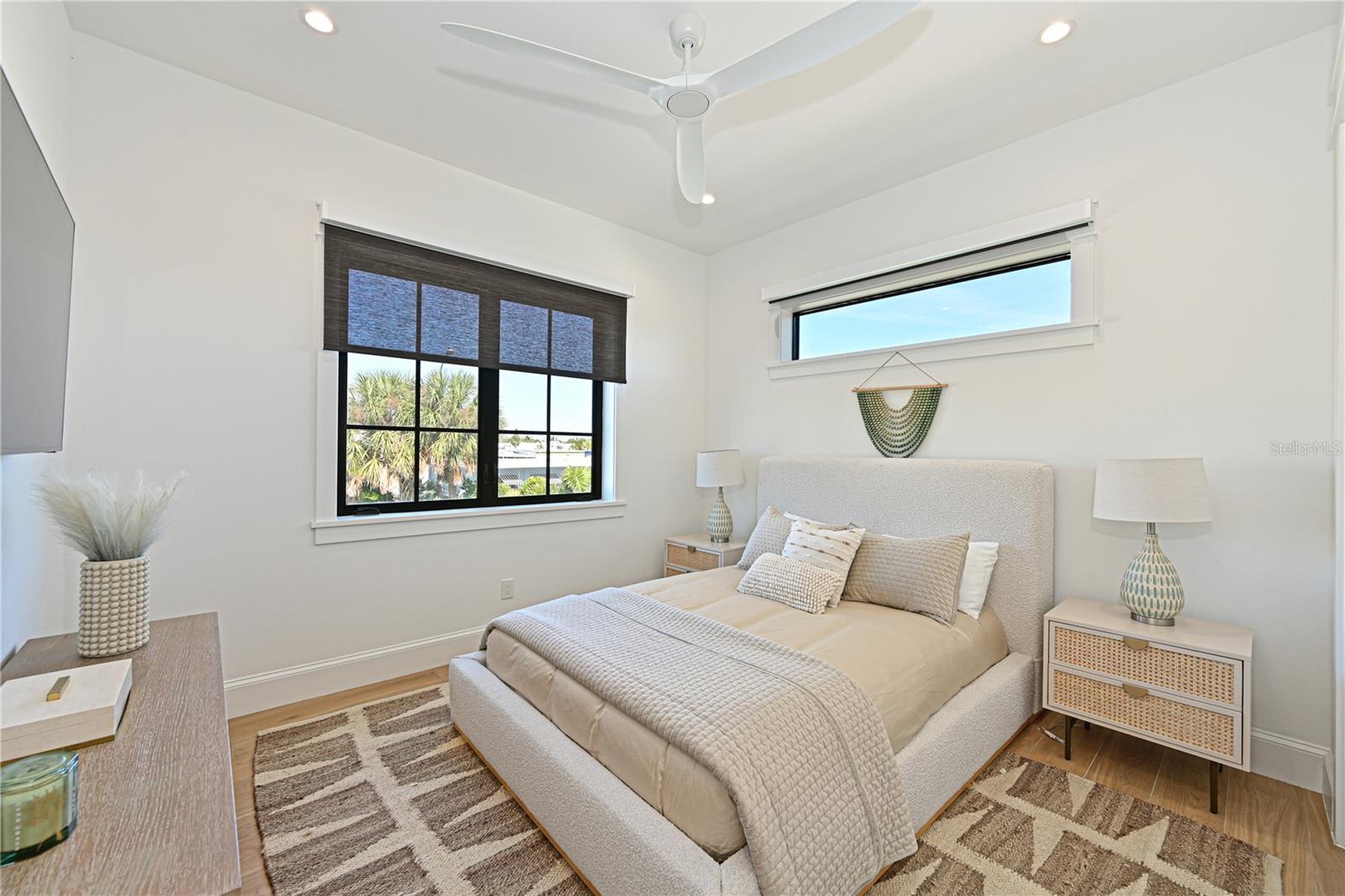 Image 30 of 69 For 305 55th Street