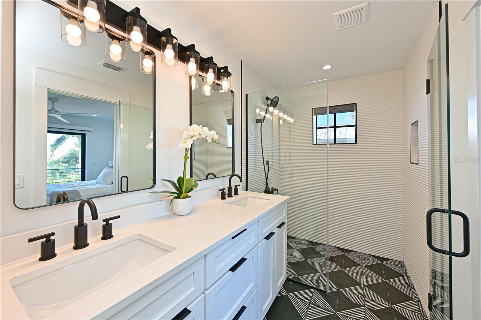 Image 40 of 69 For 305 55th Street