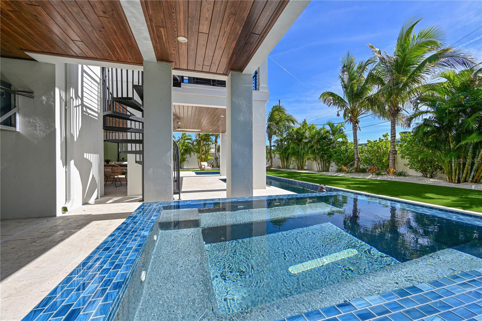 Image 42 of 69 For 305 55th Street