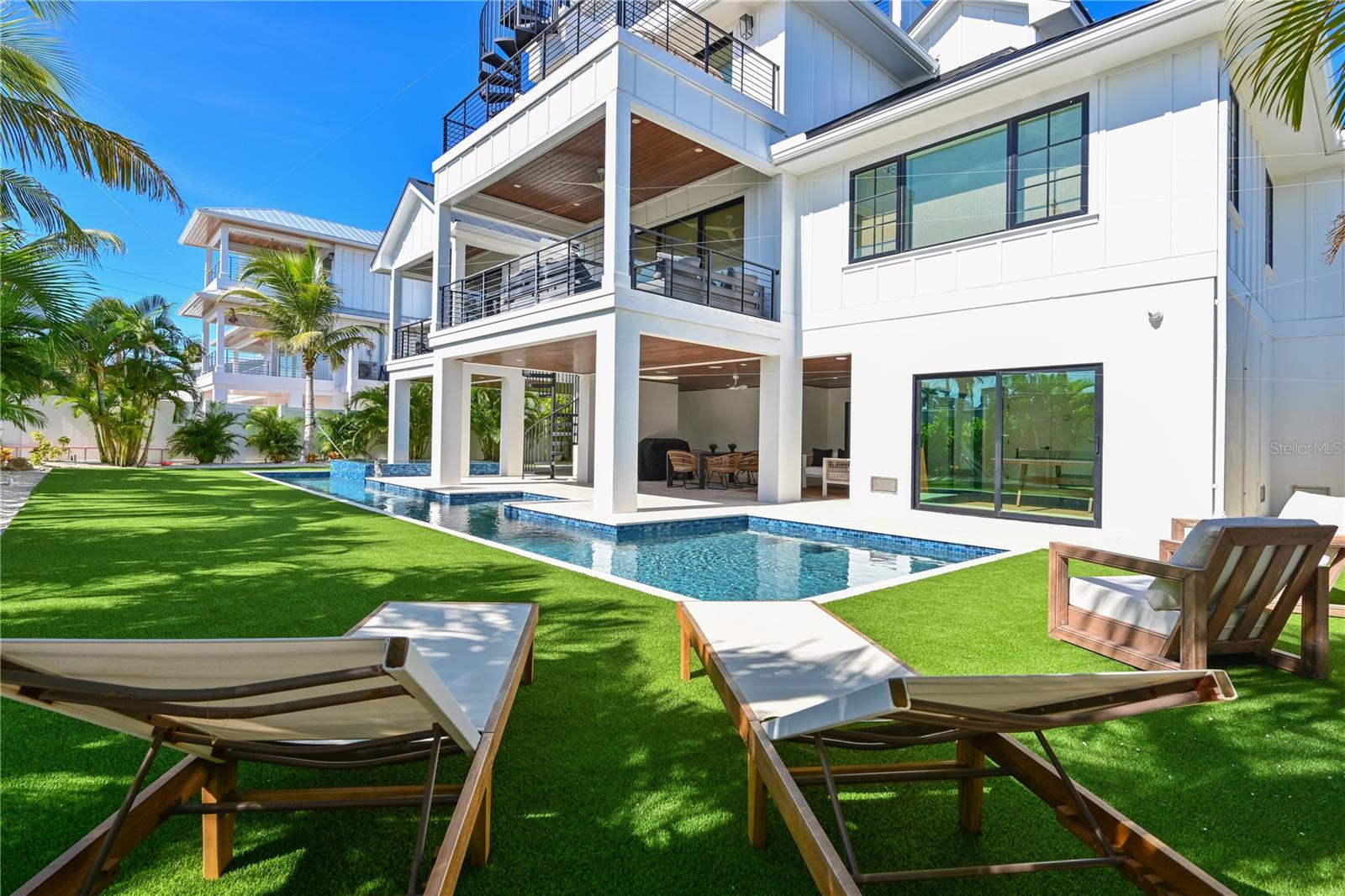 Image 46 of 69 For 305 55th Street