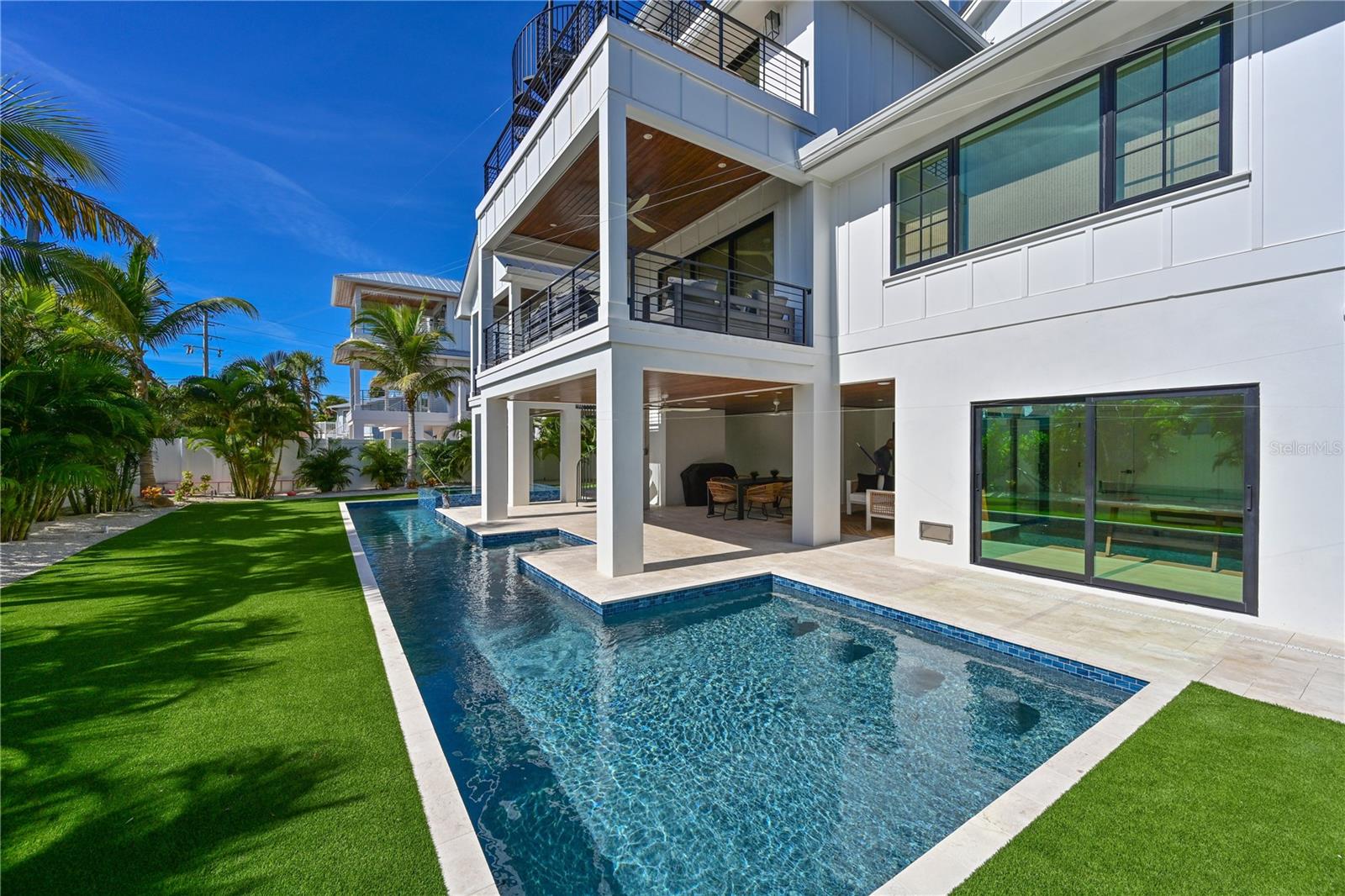 Image 6 of 69 For 305 55th Street