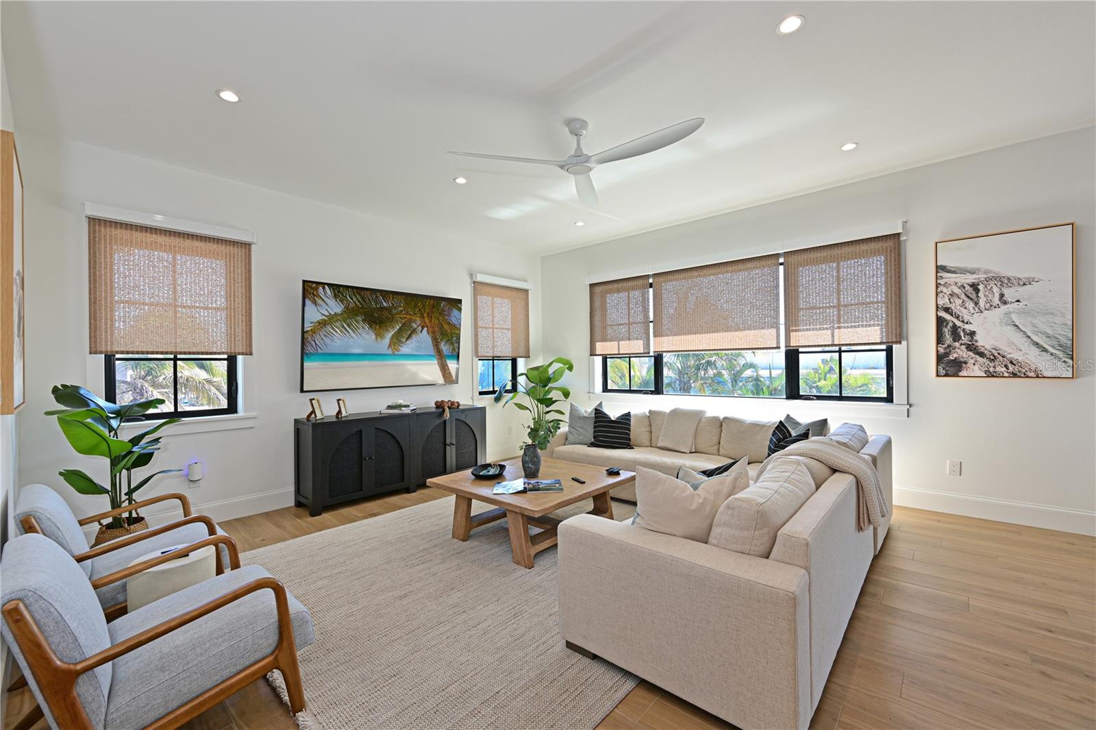 Image 8 of 69 For 305 55th Street