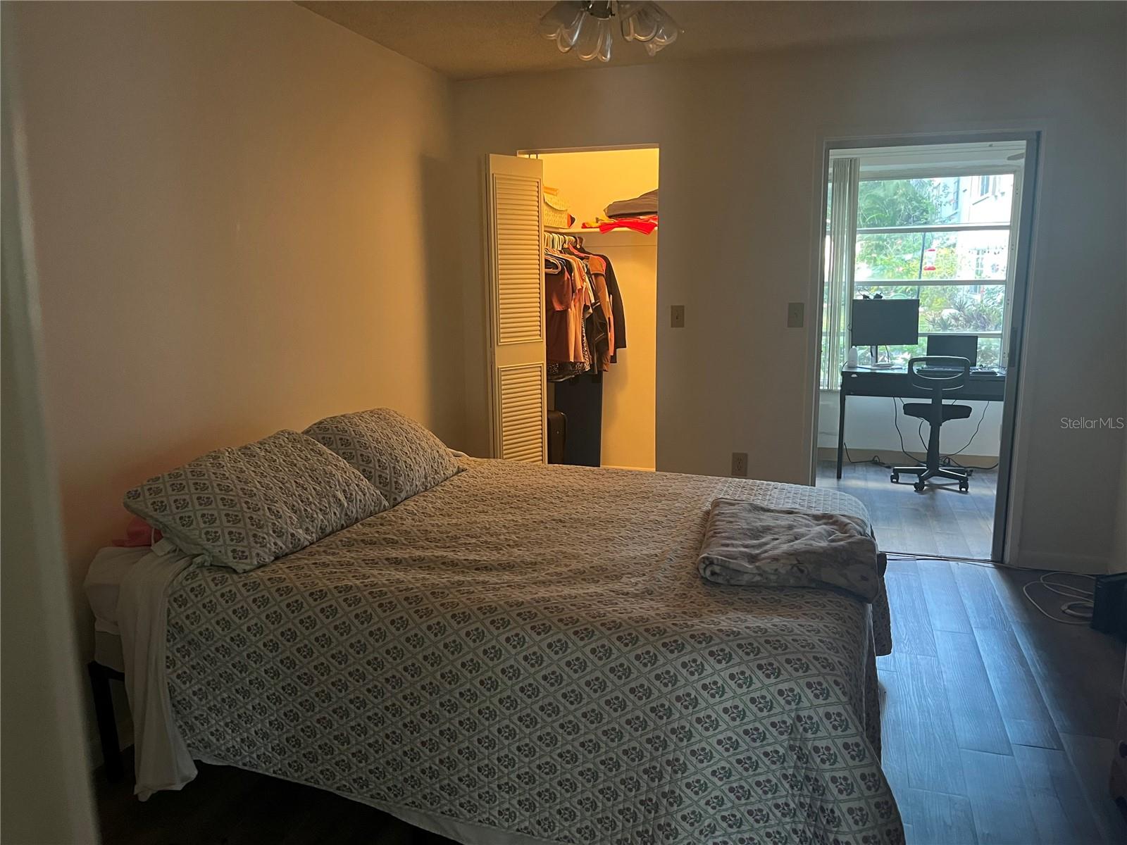 Image 6 of 8 For 5660 80th Street N D101