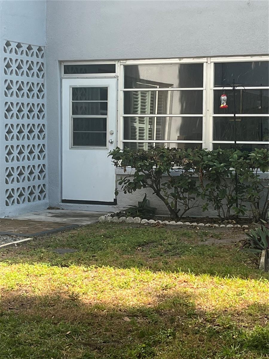 Image 8 of 8 For 5660 80th Street N D101