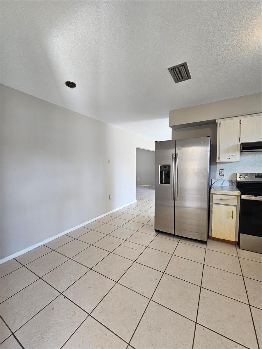 Image 20 of 72 For 6010 Nutmeg Avenue