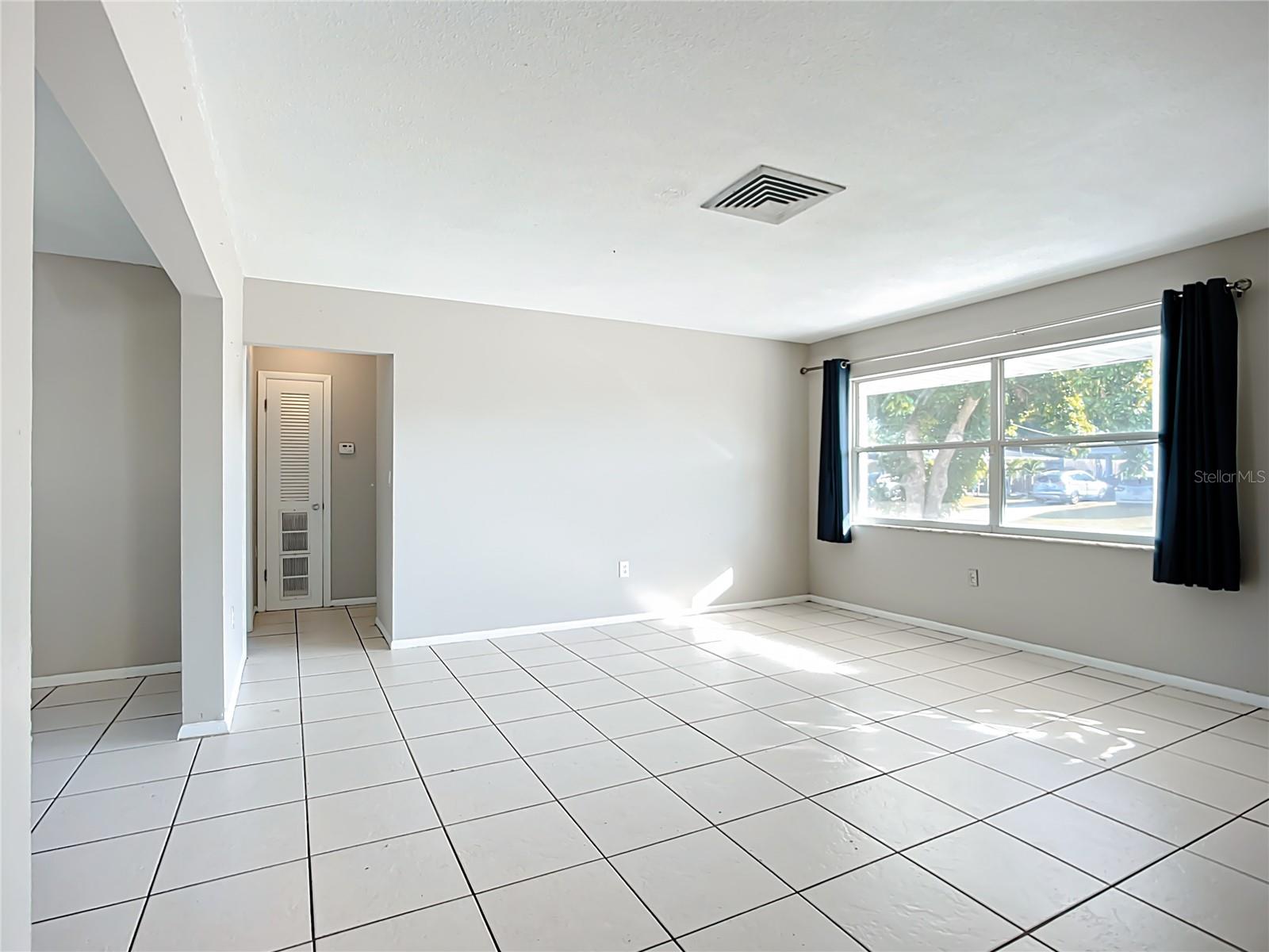 Image 23 of 72 For 6010 Nutmeg Avenue