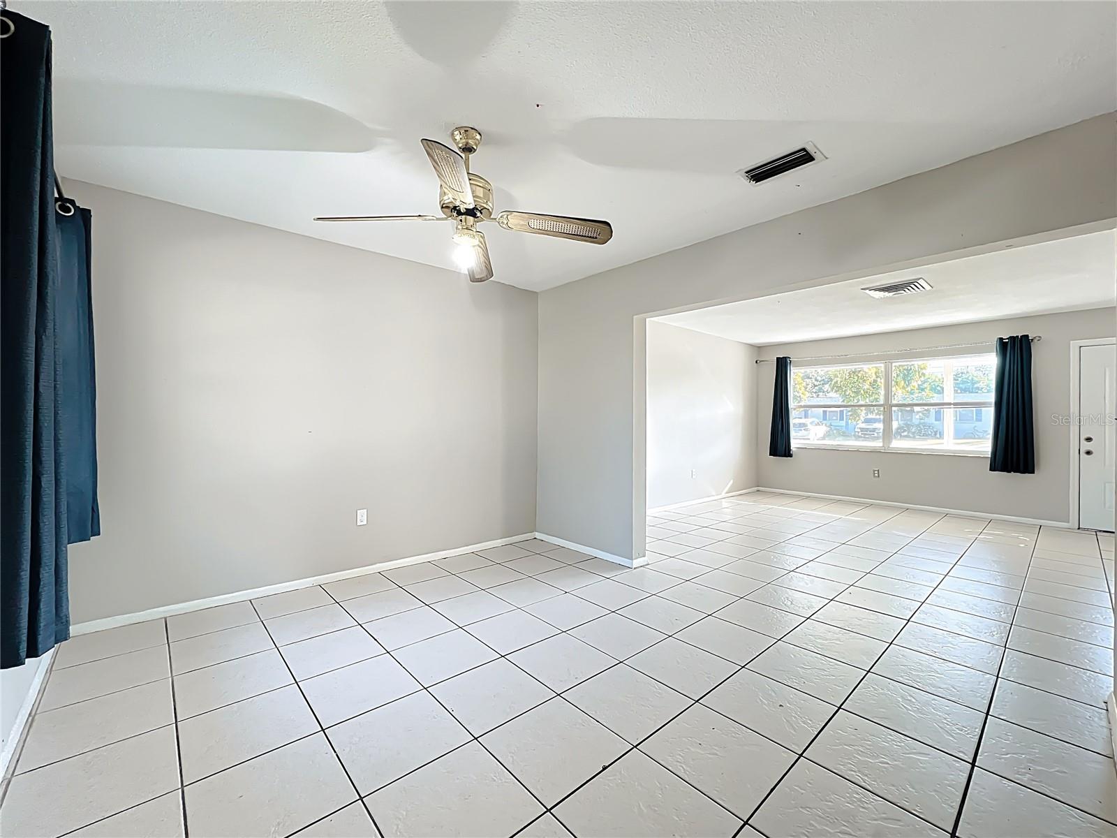 Image 25 of 72 For 6010 Nutmeg Avenue