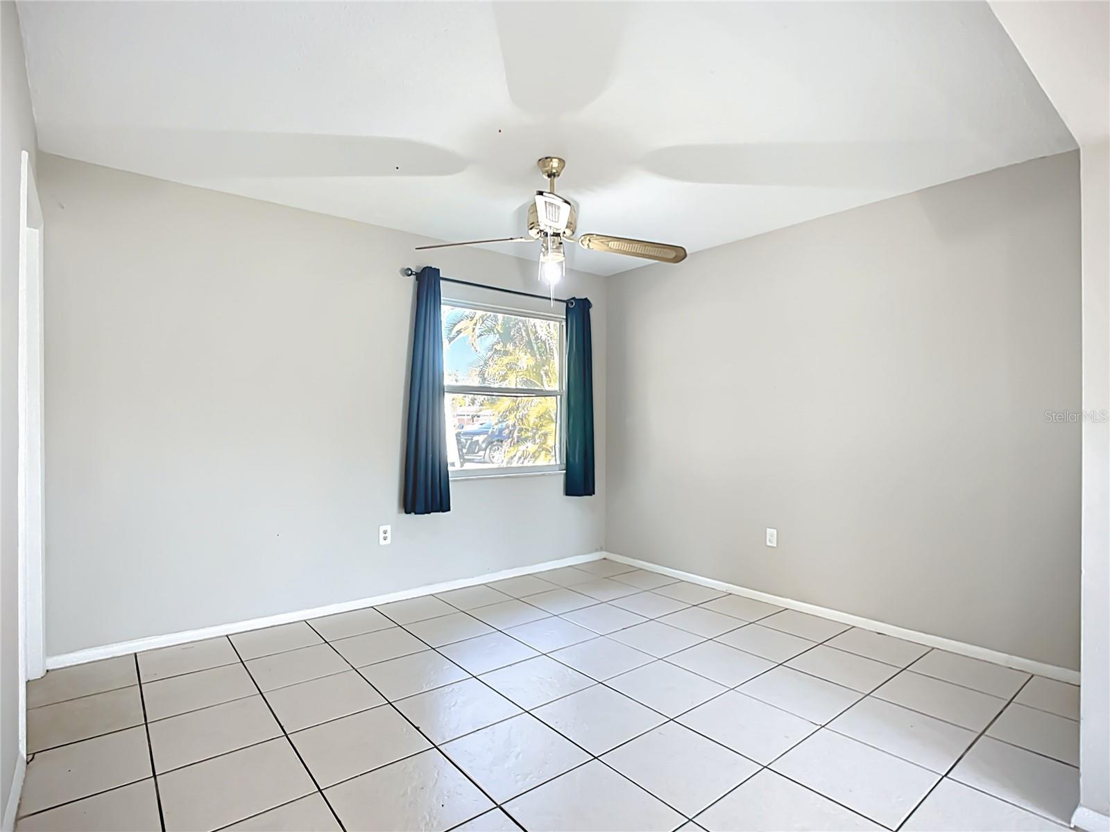 Image 27 of 72 For 6010 Nutmeg Avenue