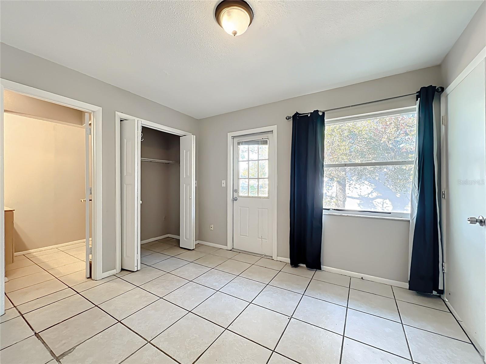 Image 33 of 72 For 6010 Nutmeg Avenue