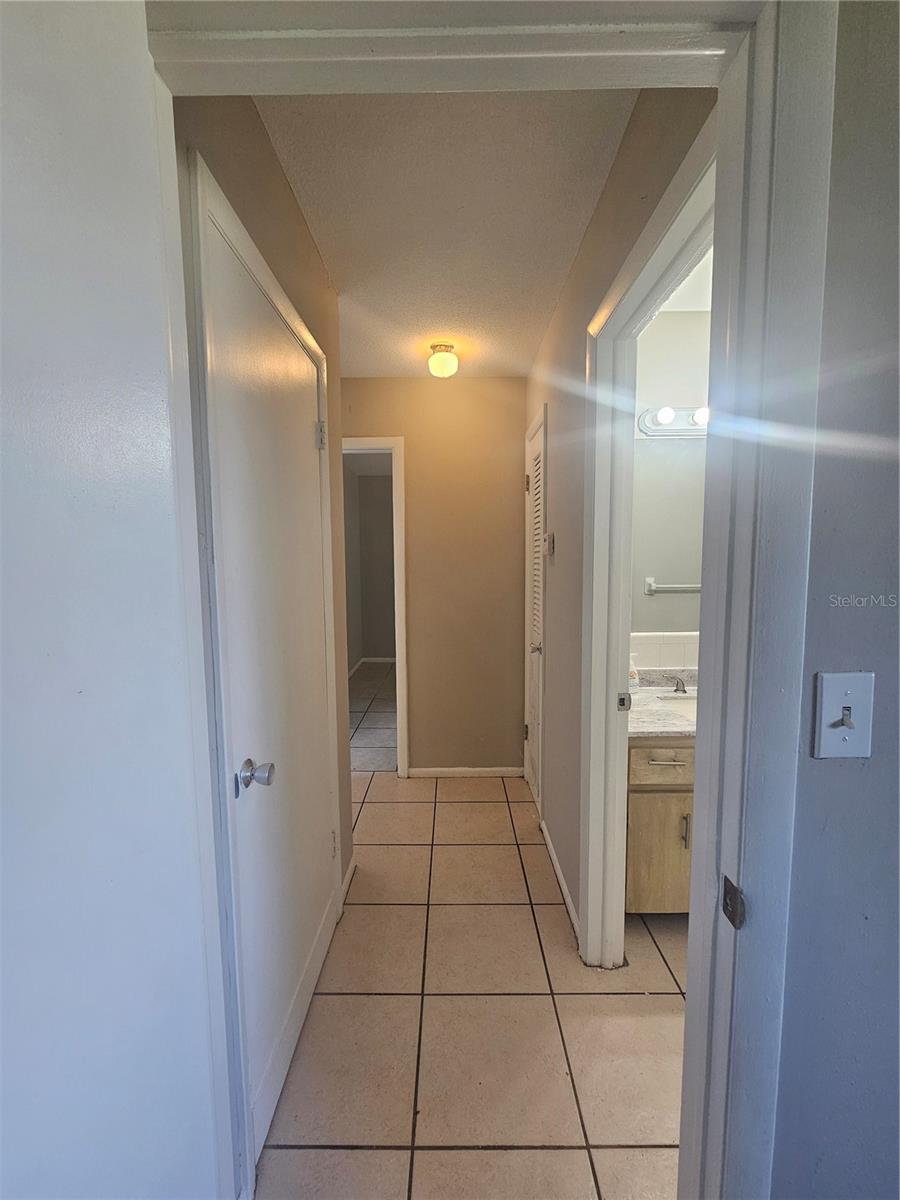 Image 42 of 72 For 6010 Nutmeg Avenue