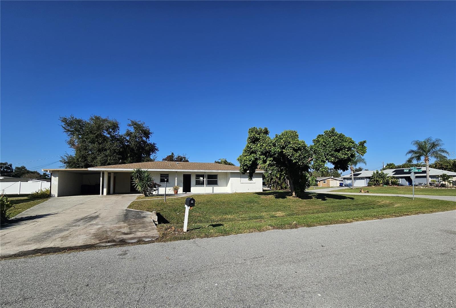 Image 7 of 72 For 6010 Nutmeg Avenue