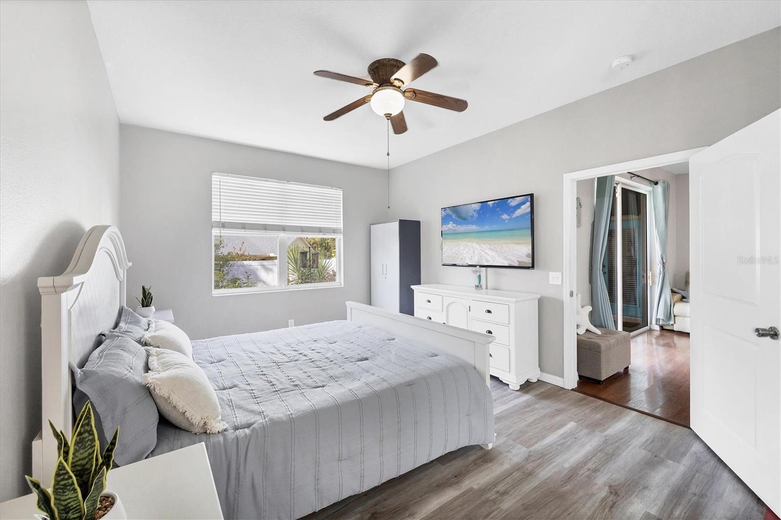 Image 13 of 24 For 1722 Old Summerwood Boulevard