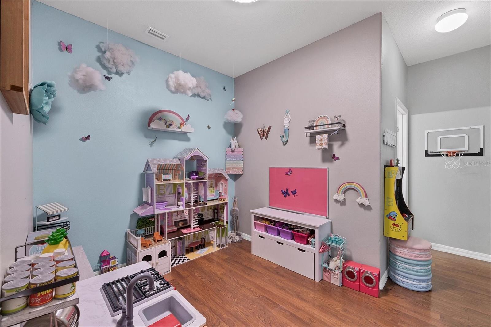 Image 19 of 24 For 1722 Old Summerwood Boulevard