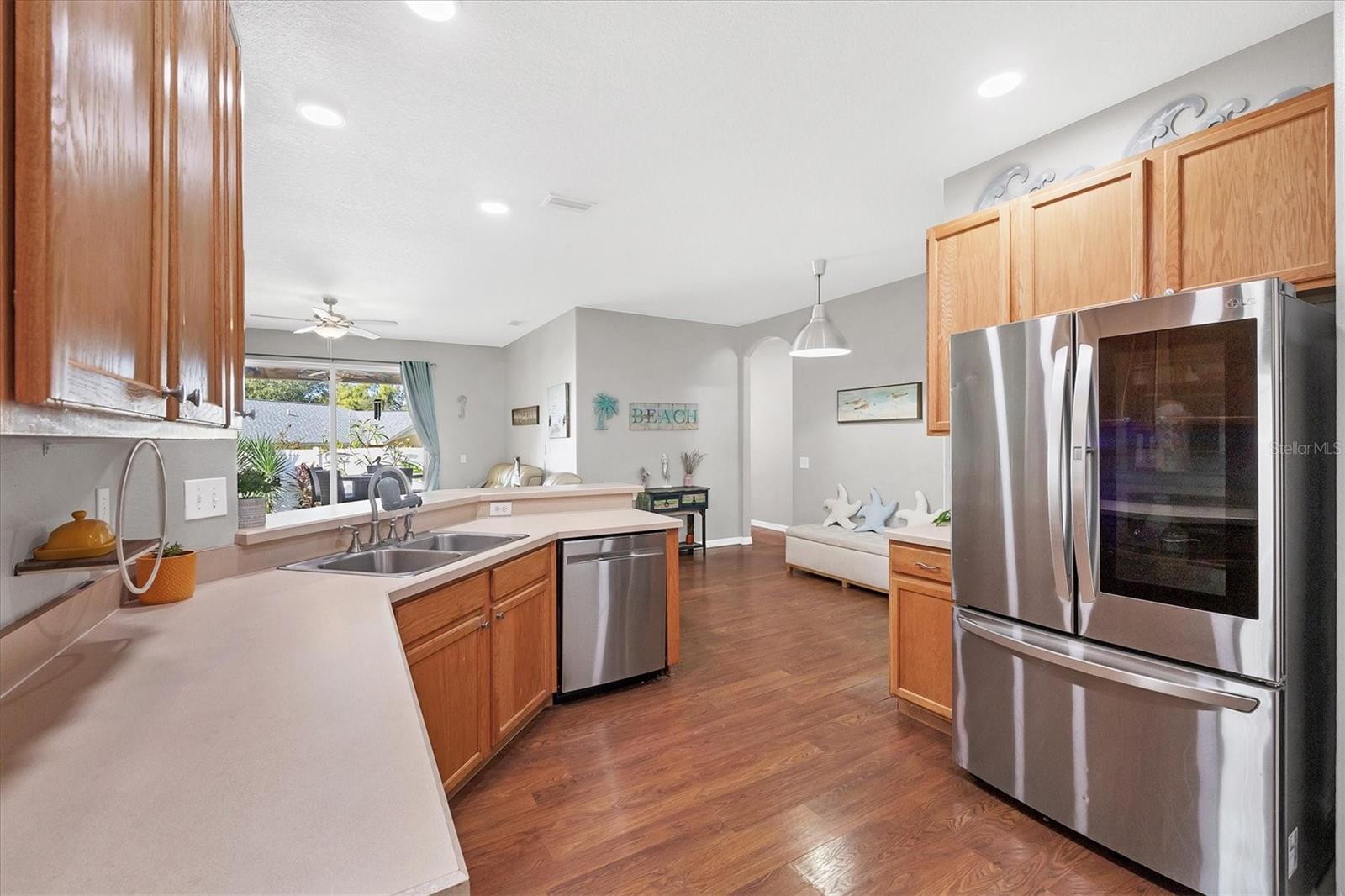 Image 6 of 24 For 1722 Old Summerwood Boulevard