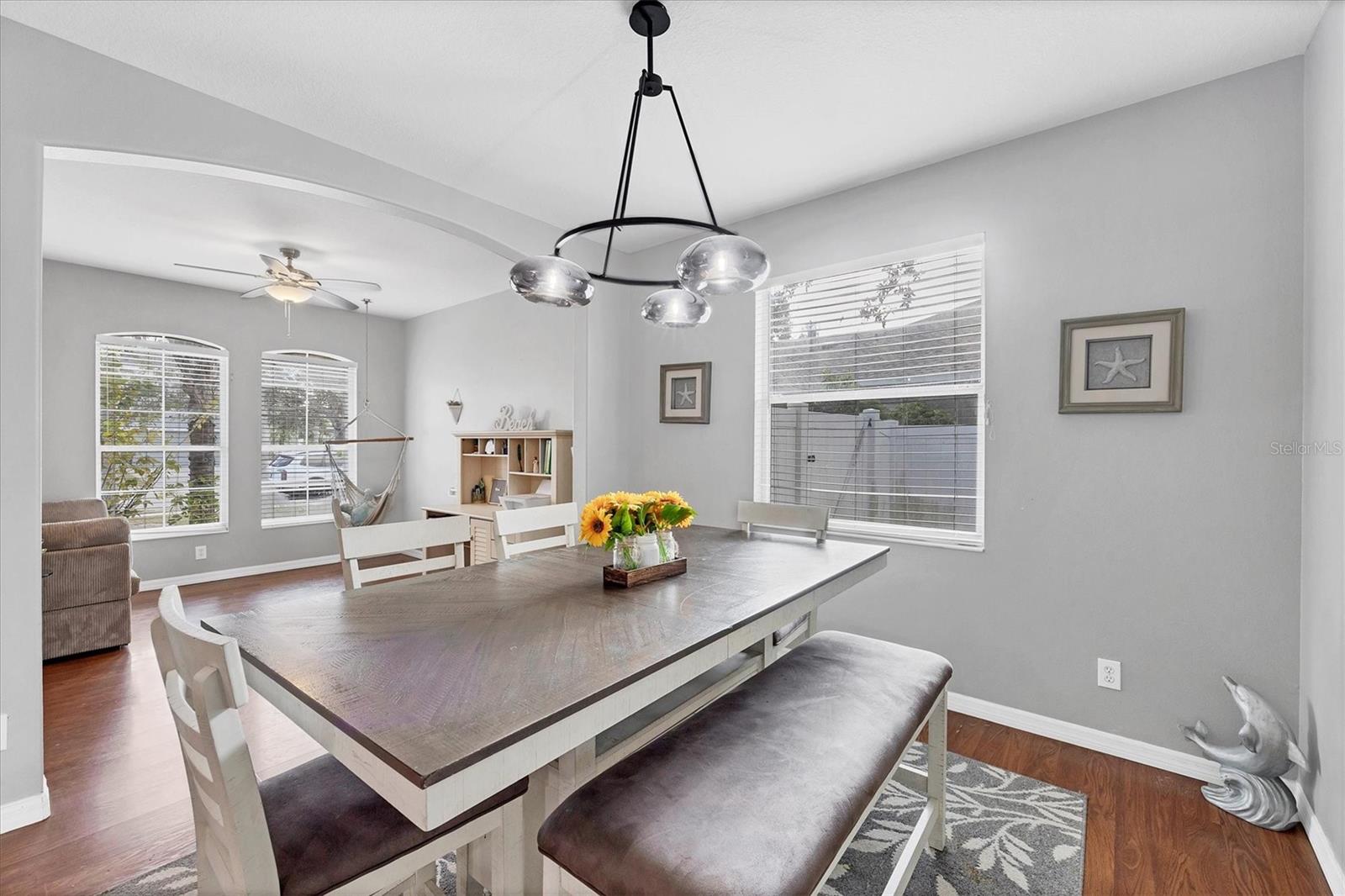 Image 9 of 24 For 1722 Old Summerwood Boulevard