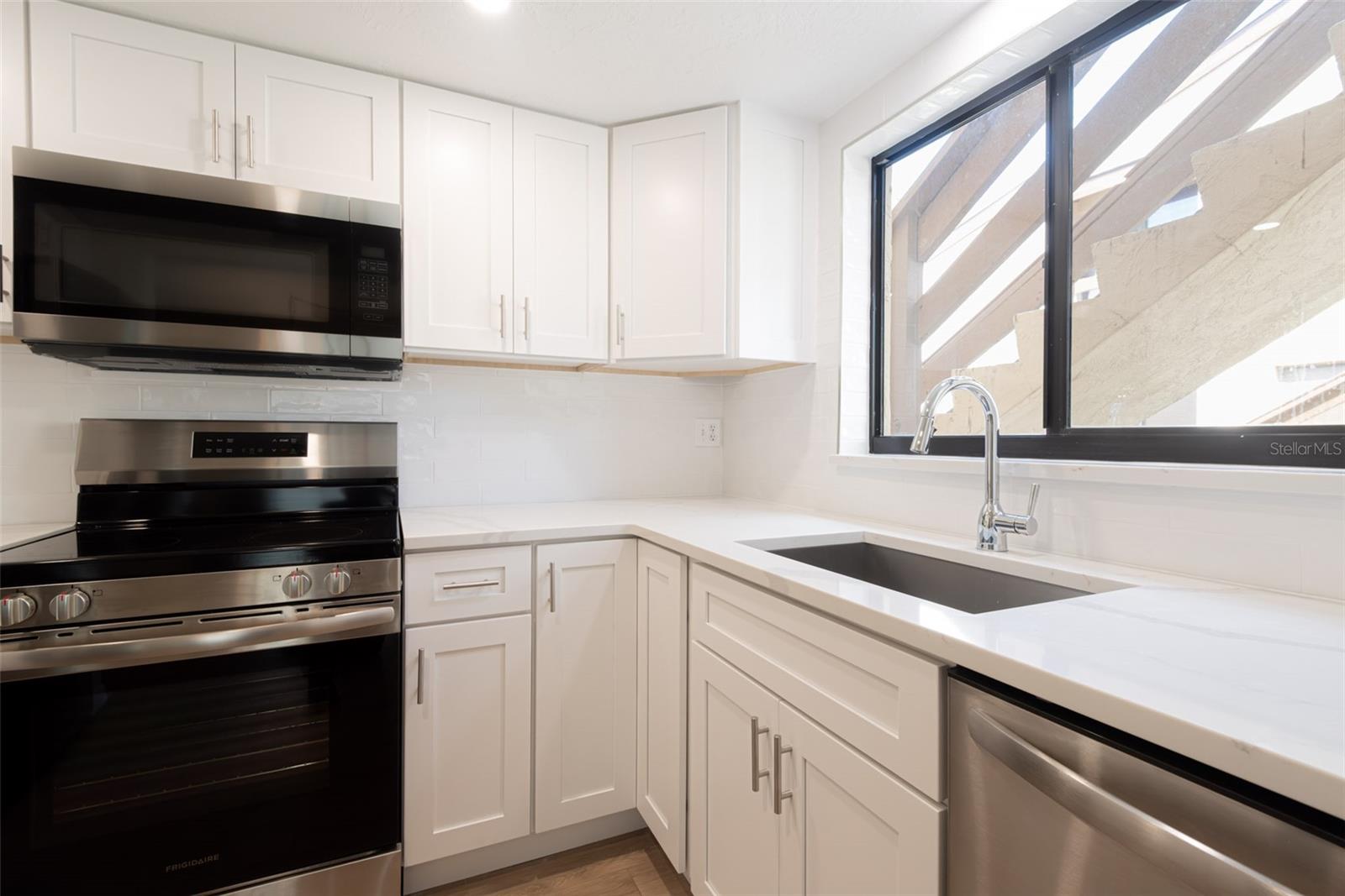 Image 10 of 27 For 15 Quails Run Boulevard 1