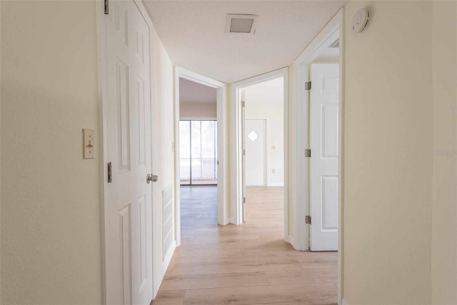 Image 11 of 27 For 15 Quails Run Boulevard 1