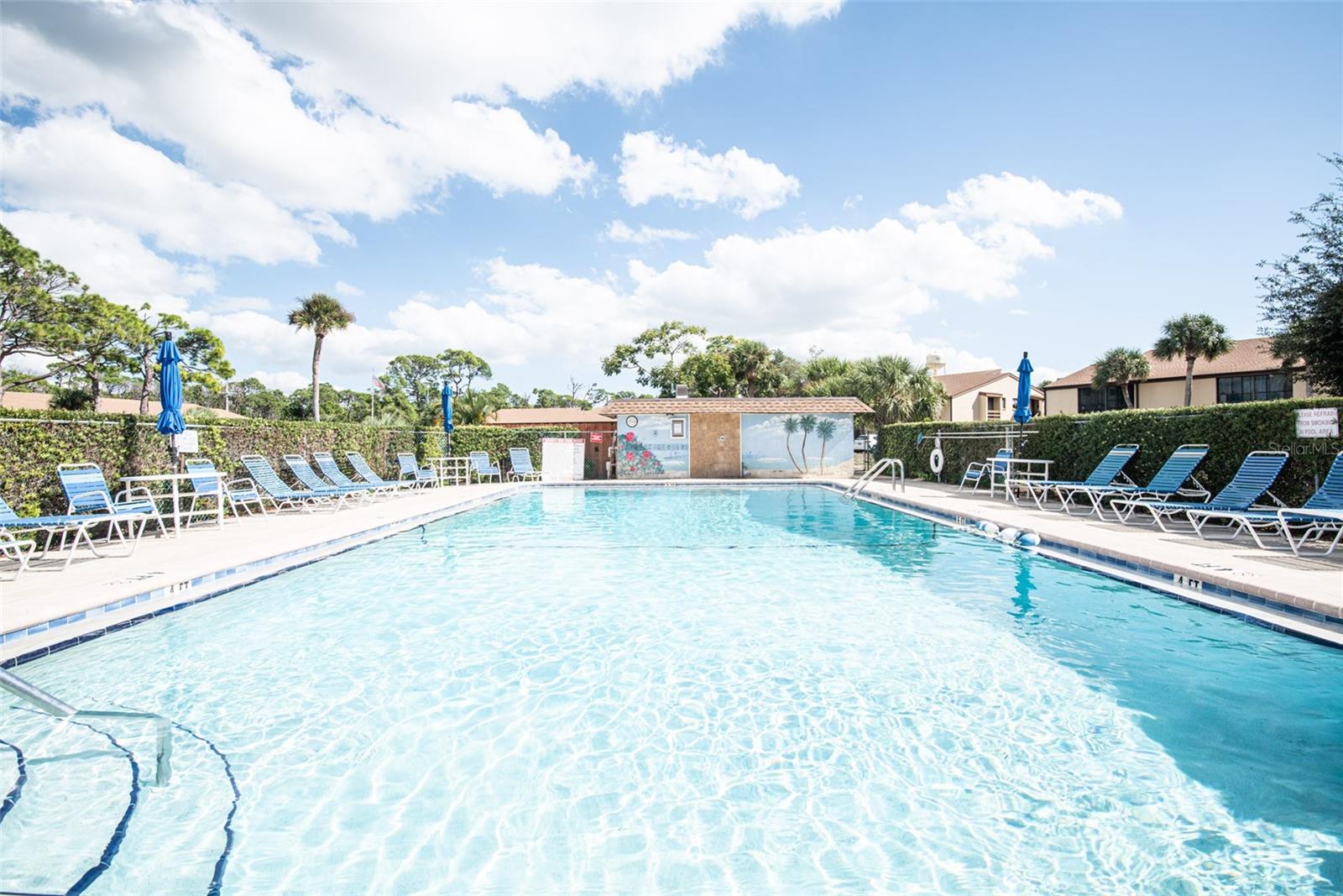 Image 23 of 27 For 15 Quails Run Boulevard 1